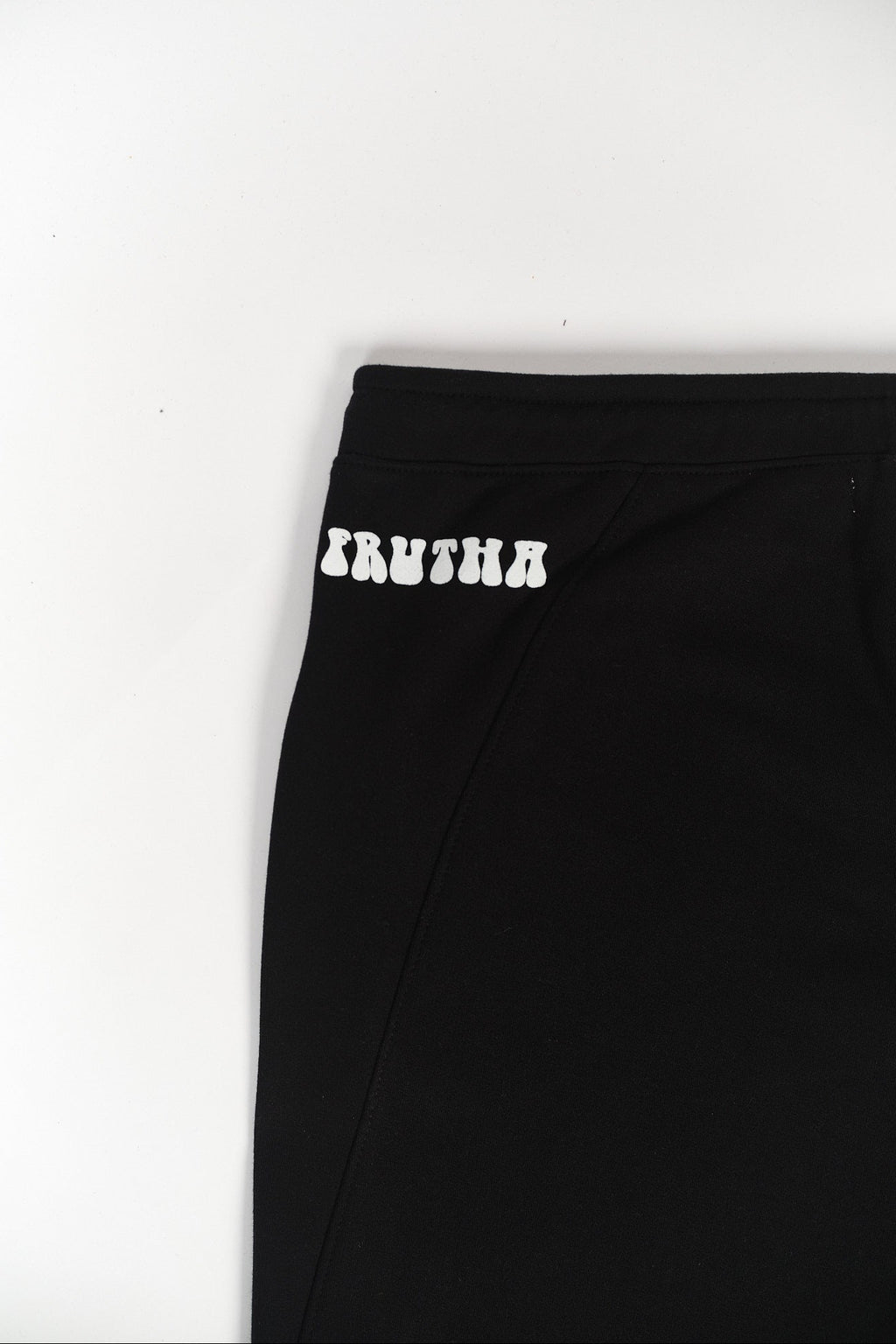 JOGGER CORE NEGRO