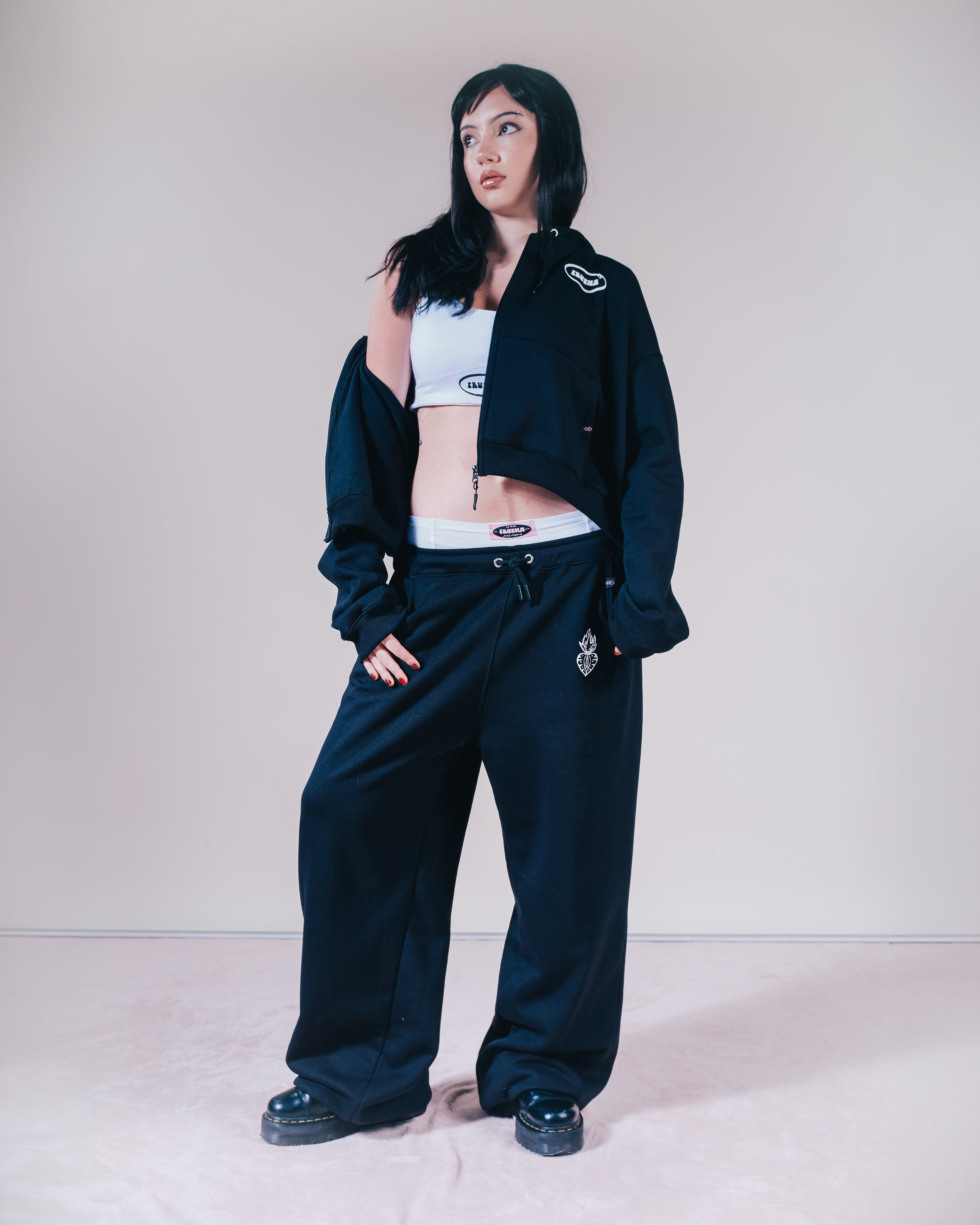 JOGGER CORE NEGRO