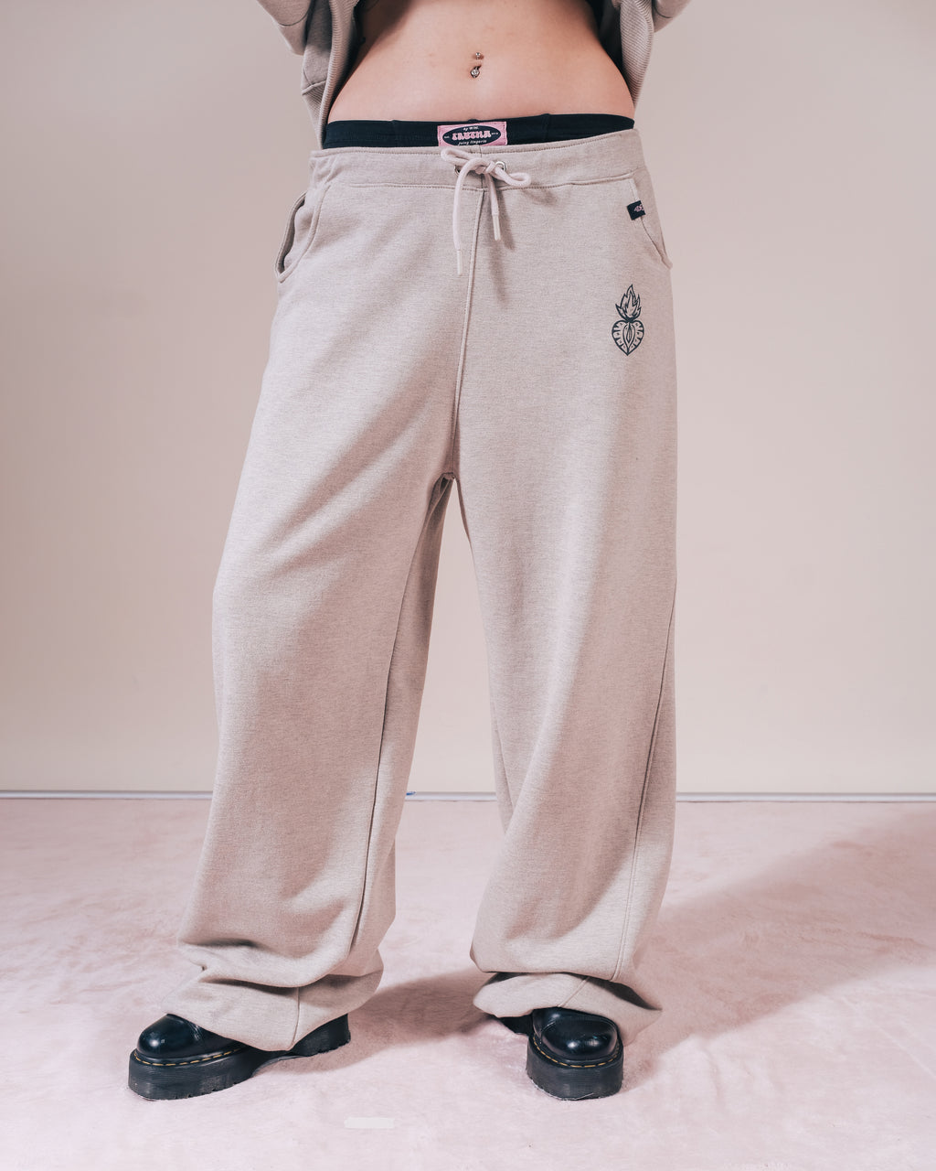 JOGGER CORE BEIGGE